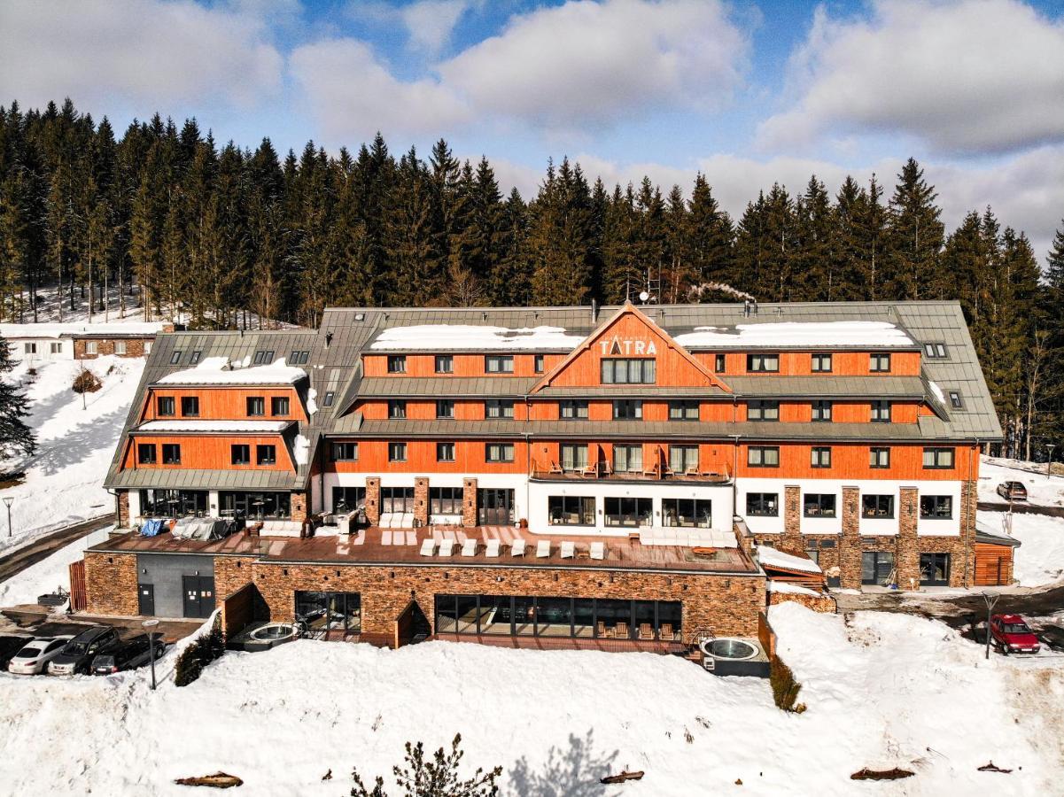 Grandhotel Tatra Velké Karlovice Zewnętrze zdjęcie