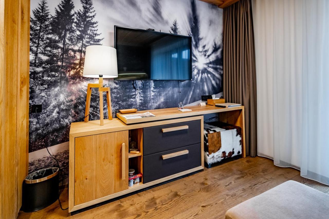 Grandhotel Tatra Velké Karlovice Zewnętrze zdjęcie