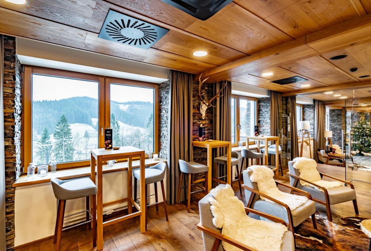 Grandhotel Tatra Velké Karlovice Zewnętrze zdjęcie