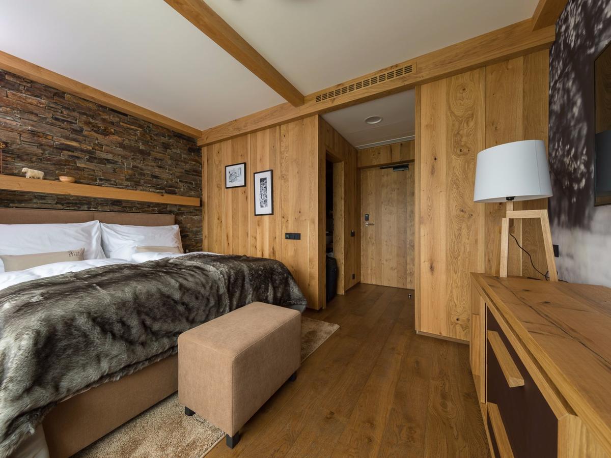 Grandhotel Tatra Velké Karlovice Zewnętrze zdjęcie